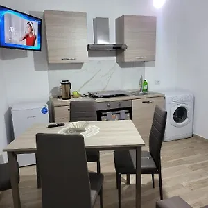 Apartament Gio' House, Neapol