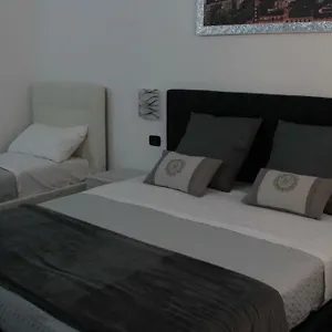 La Perla Neapel