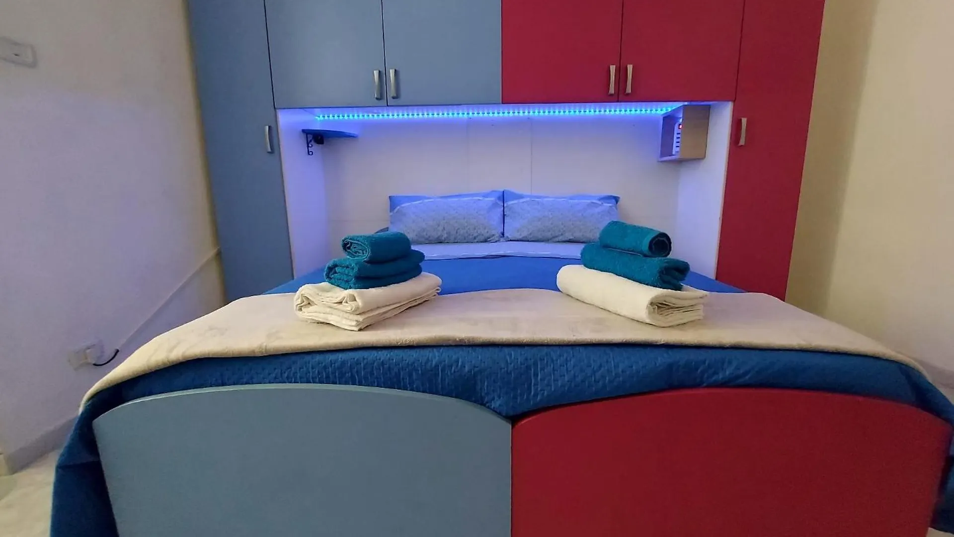 Bed and Breakfast Made In Neapel 0*,  Italien